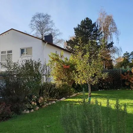 Grosszuegige, Helle Mit Gartennutzung *