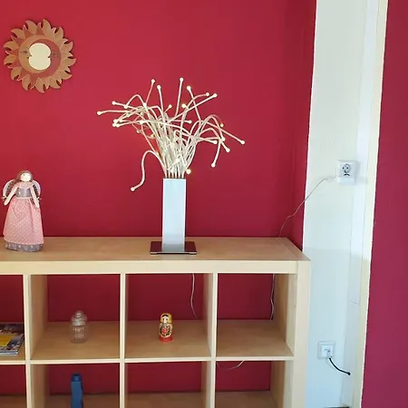 Grosszuegige, Helle Mit Gartennutzung Giessen