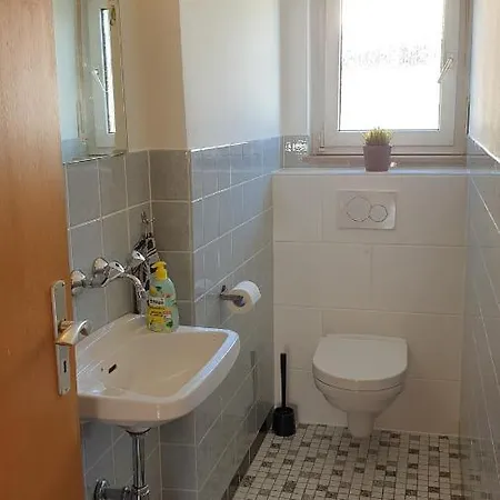 Grosszuegige, Helle Mit Gartennutzung Apartment Giessen
