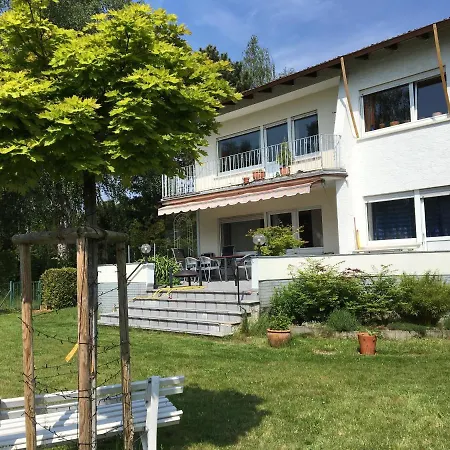 Grosszuegige, Helle Mit Gartennutzung Apartment Giessen