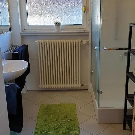 Grosszuegige, Helle Mit Gartennutzung * Giessen