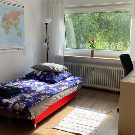 Grosszuegige, Helle Mit Gartennutzung