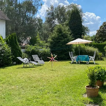 Grosszuegige, Helle Mit Gartennutzung Giessen