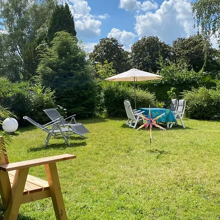 Grosszuegige, Helle Mit Gartennutzung *
